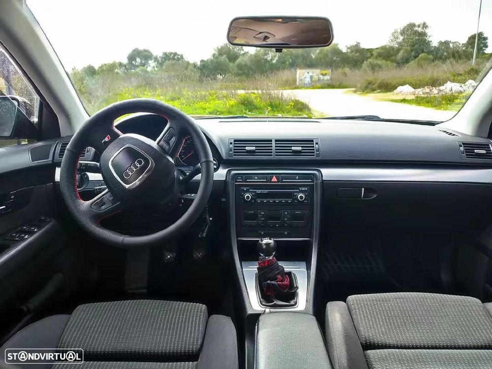 Audi A4 2.0 TDI S-line - 9