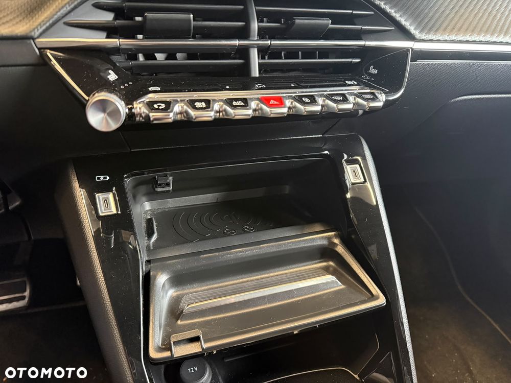 Peugeot 2008 1.2 PureTech GT S&S EAT8 - 20