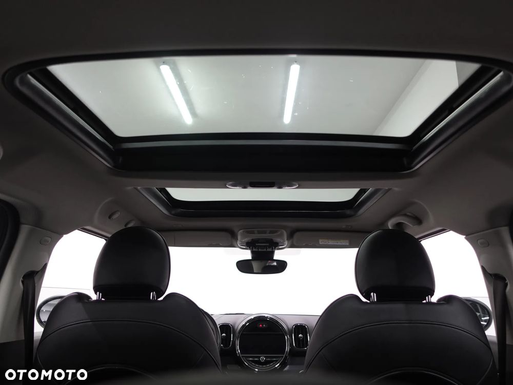 MINI Countryman Cooper All4 Essential Trim - 27