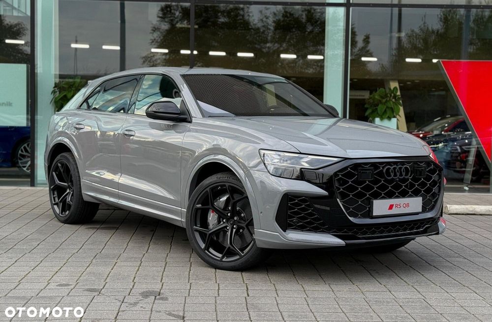 Audi RS Q8 - 2