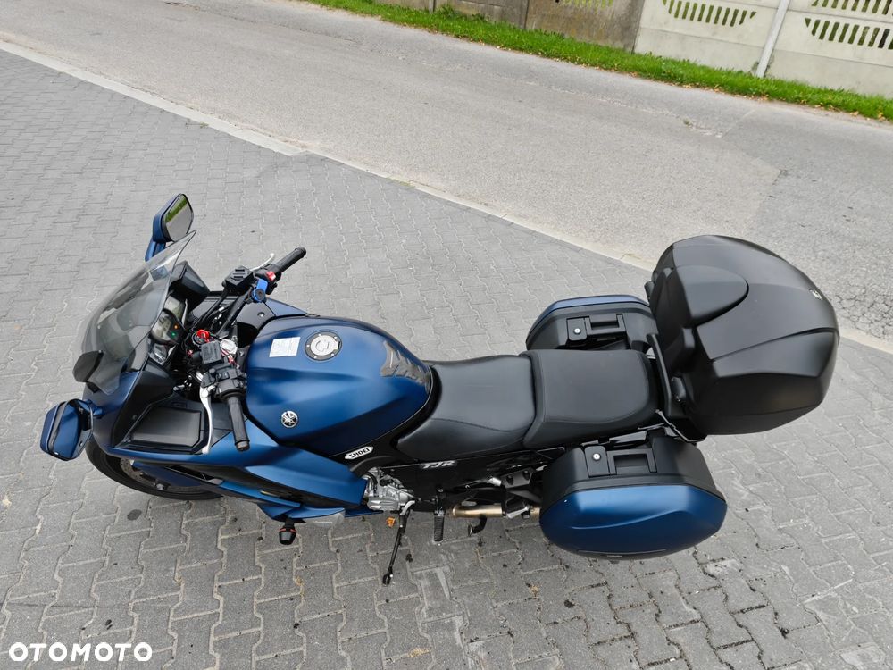 Yamaha FJR - 13