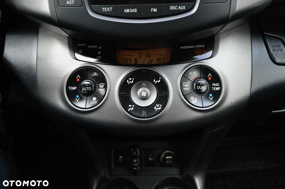 Toyota RAV4 2.0 VVT-i Sol MS - 16
