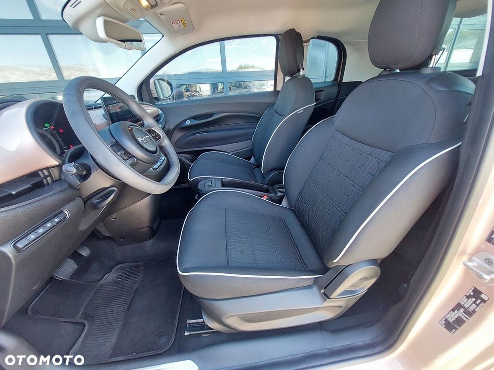 Fiat 500e - 12