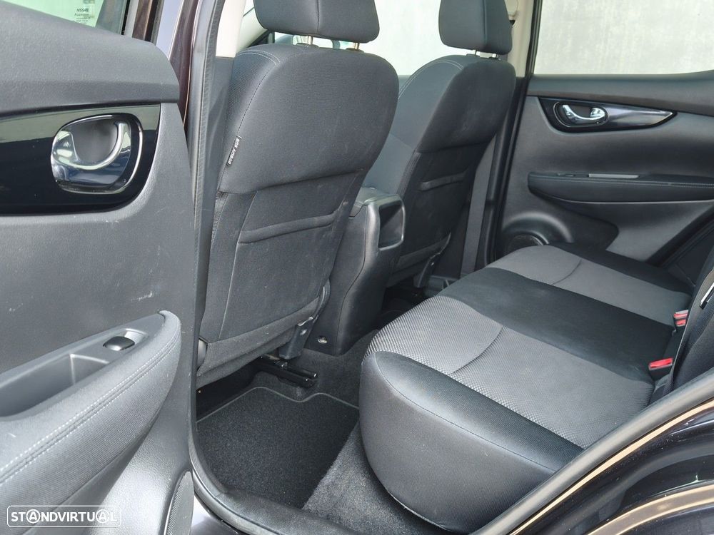 Nissan Qashqai 1.5 dCi N-Connecta - 18