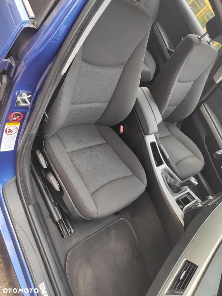BMW Seria 3 320i - 22
