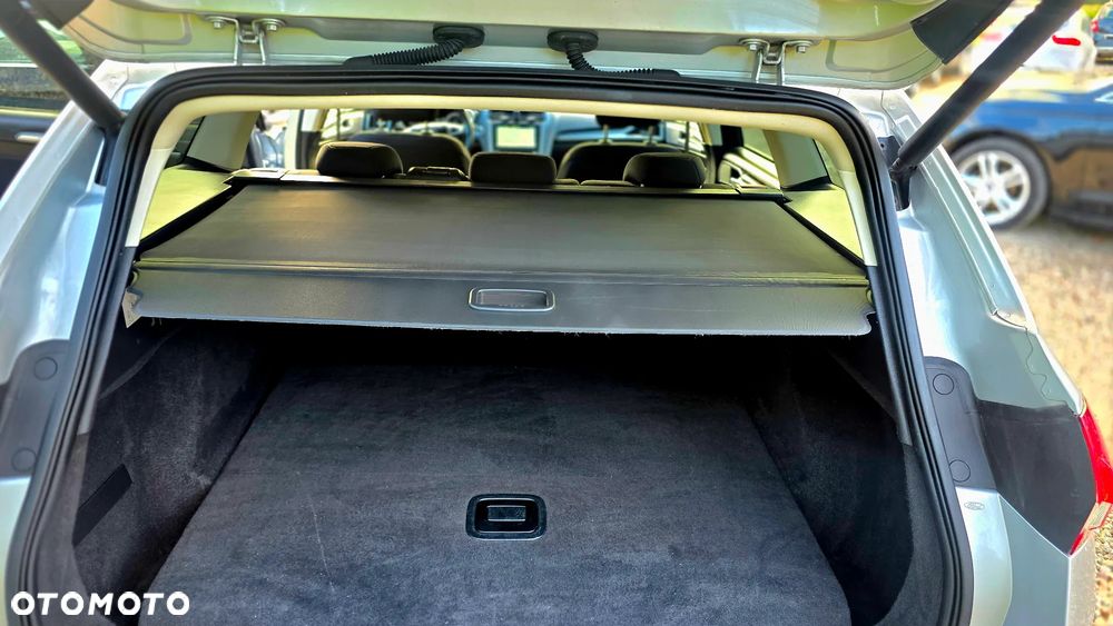 Ford Mondeo - 12