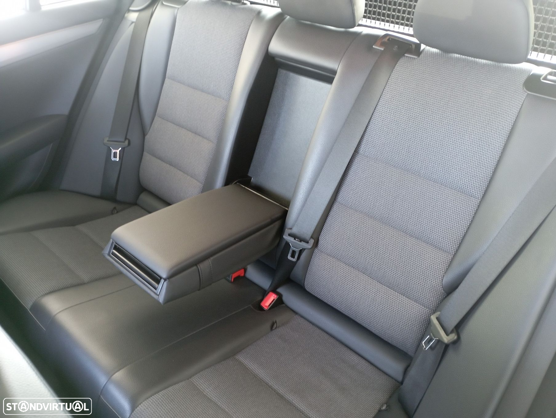 Mercedes-Benz C 220 d AMG Line - 6