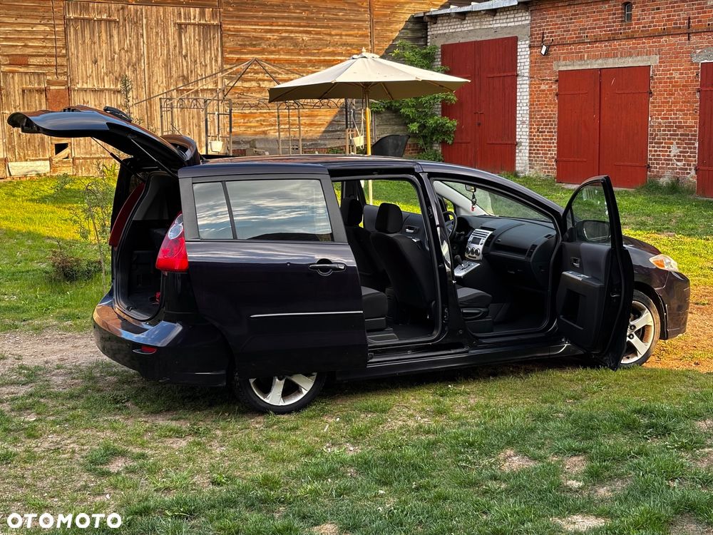 Mazda 5 - 15