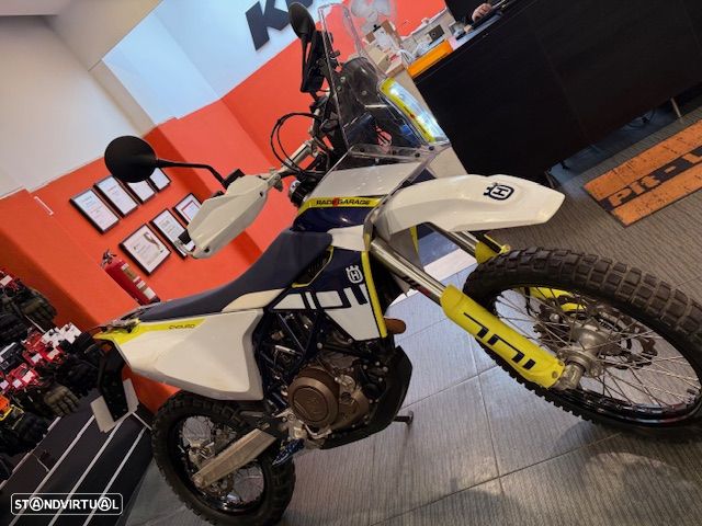 Husqvarna 701 Enduro - 1