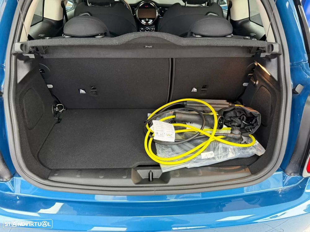 MINI 3 Portas Cooper SE Premium Essential - 30