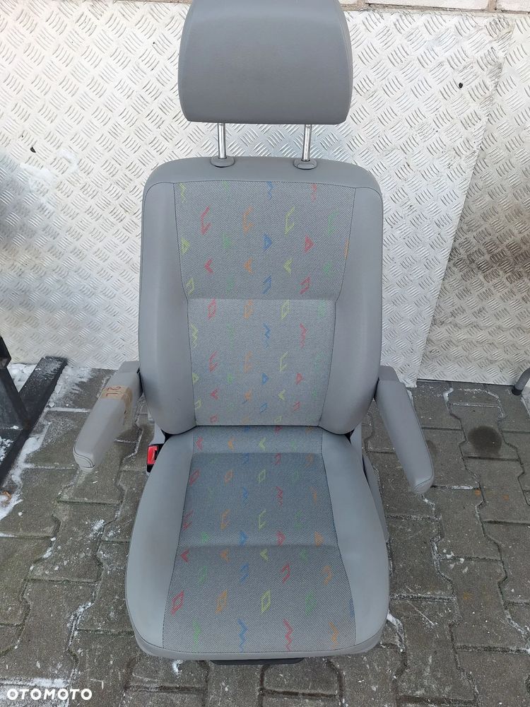 FOTEL LEWY PRZÓD KIEROWCY PODŁOKIETNIKI VW TRANSPORTER T5 LIFT CARAVELLE - 1