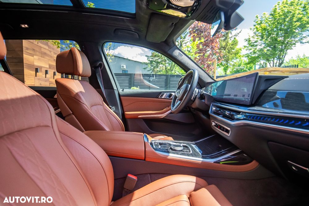 BMW X7 xDrive40i - 18