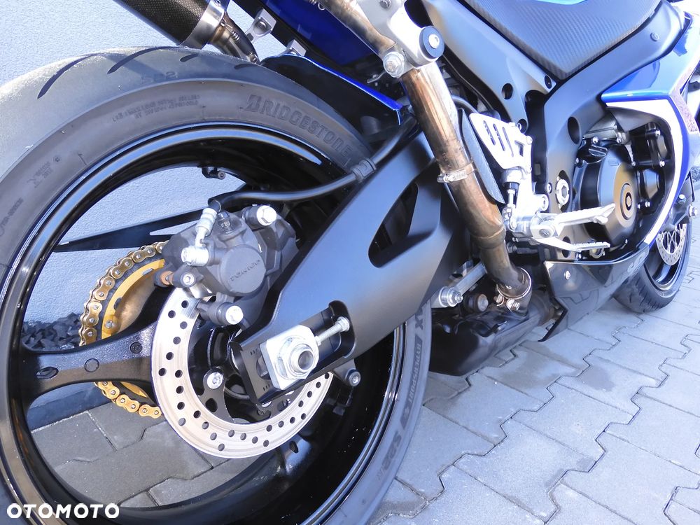 Suzuki GSX-R - 12
