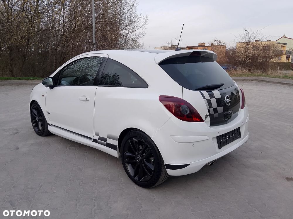 Opel Corsa 1.6 Turbo Color Race - 3