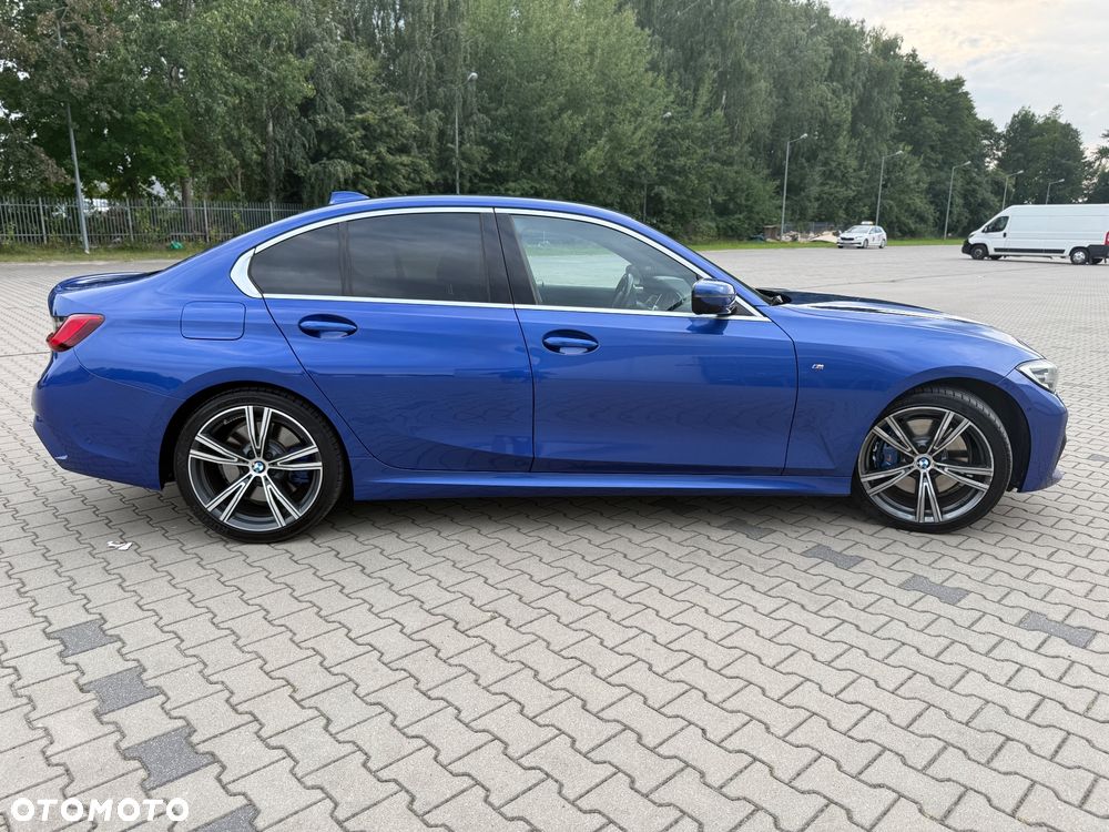 BMW Seria 3 320d M Sport - 5