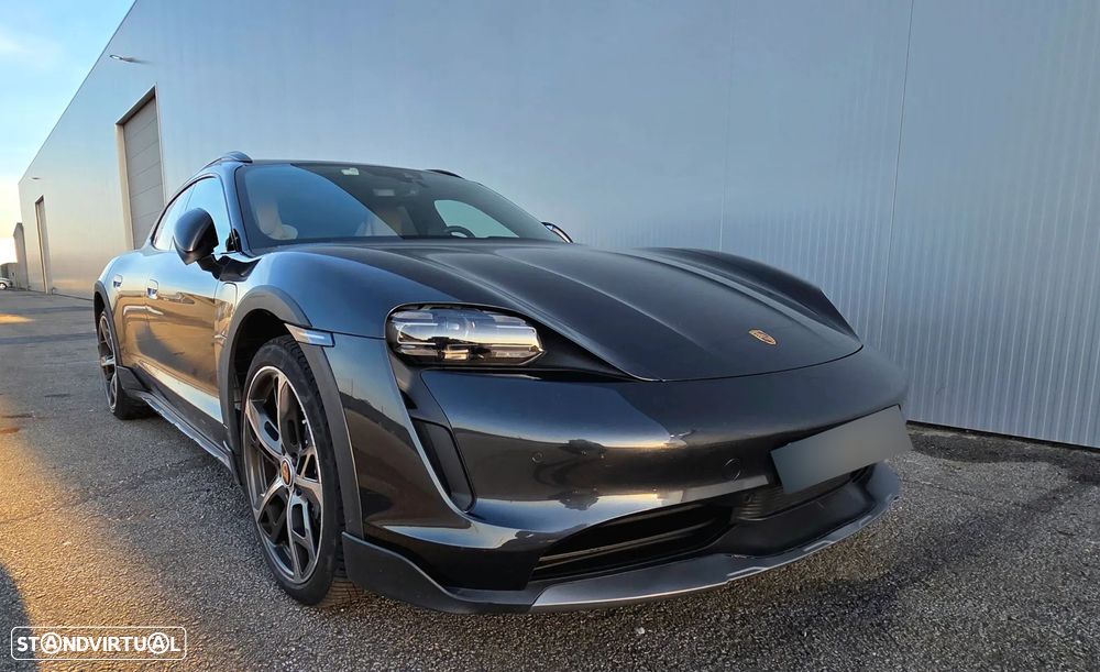 Porsche Taycan Cross Turismo 4 - 1