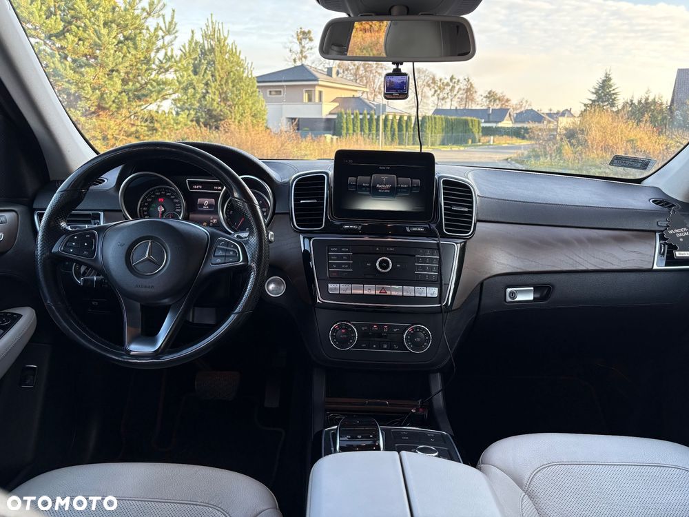Mercedes-Benz GLE 350 d 4-Matic - 16