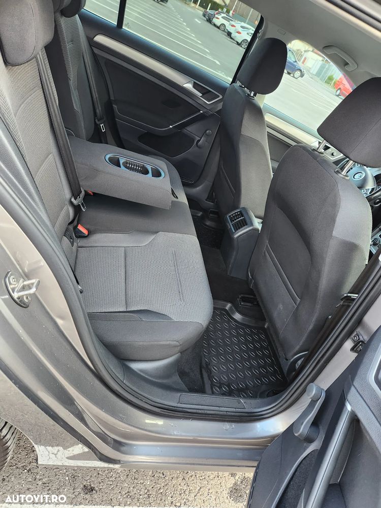 Volkswagen Golf 1.0 TSI BMT Trendline - 10