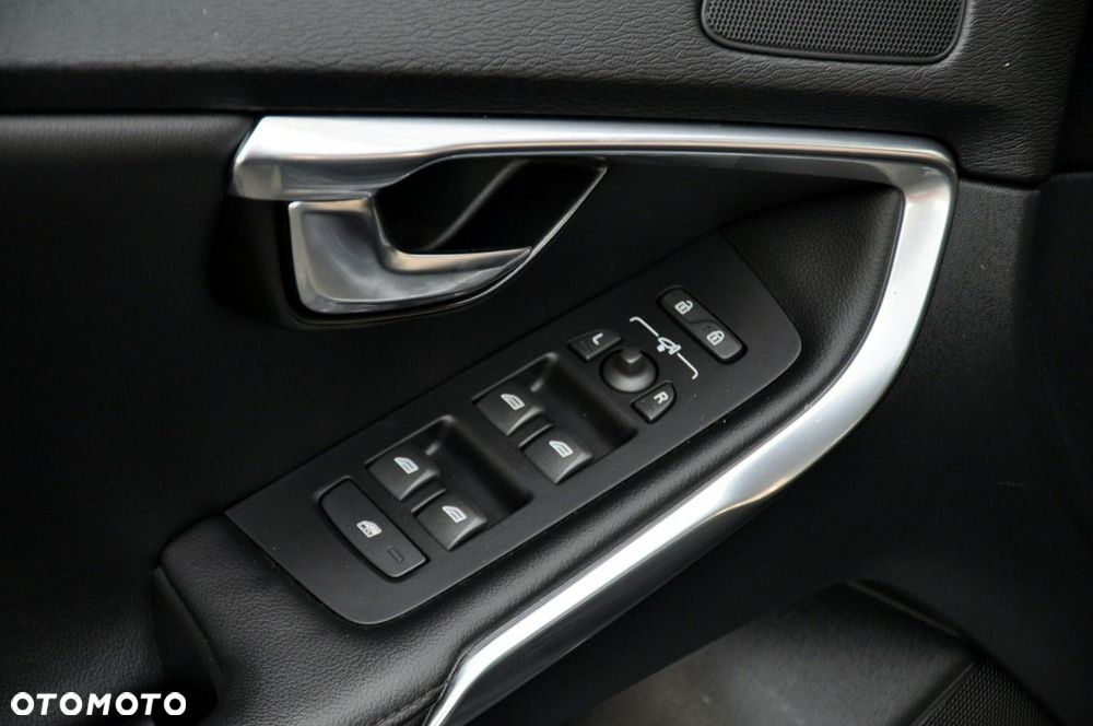 Volvo V40 - 37