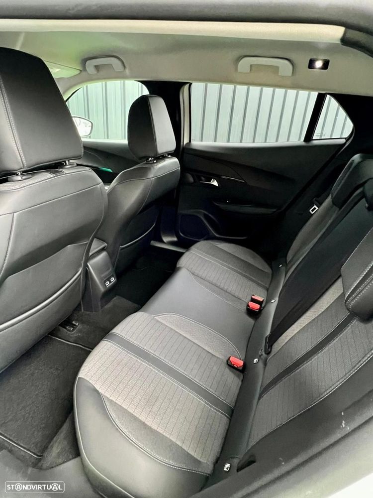 Peugeot 2008 1.2 PureTech Allure Pack - 16