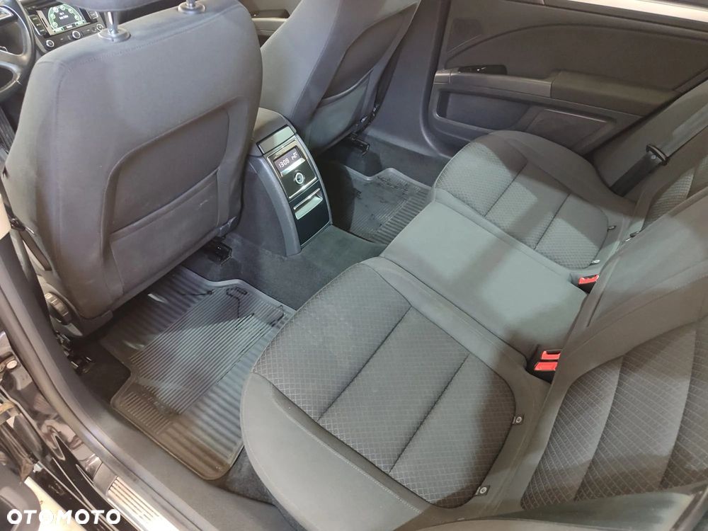 Skoda Superb 2.0 TDI Elegance - 16