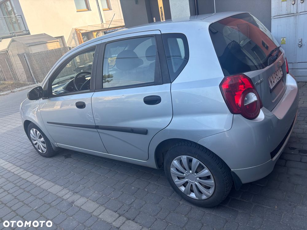 Chevrolet Aveo - 10