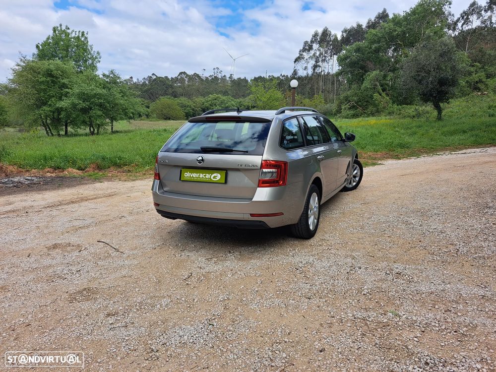 Skoda Octavia Break 1.6 TDi Ambition - 4