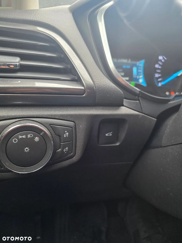 Ford Mondeo 2.0 Hybrid Titanium GPF - 20