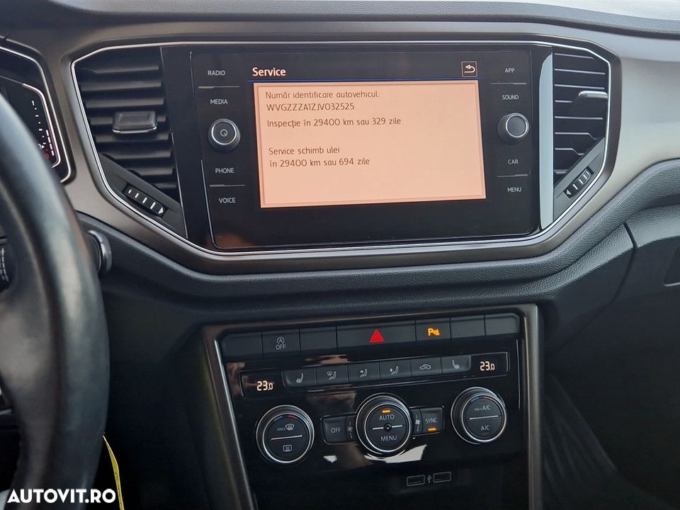 Volkswagen T-Roc 1.5 TSI Design - 25