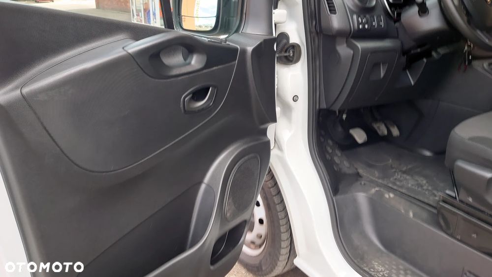 Renault Trafic - 19