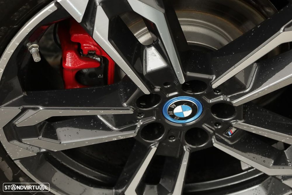 BMW iX2 eDrive20 Pack Desportivo M - 6