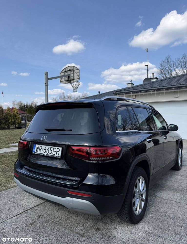 Mercedes-Benz GLB 200 7G-DCT - 4