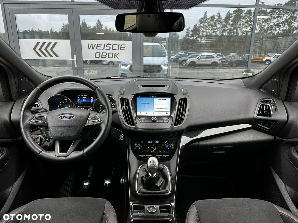 Ford Kuga 1.5 EcoBoost 2x4 ST-Line - 10