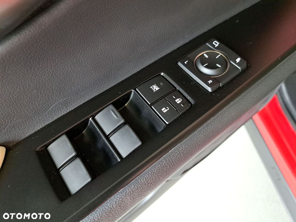 Lexus UX - 36
