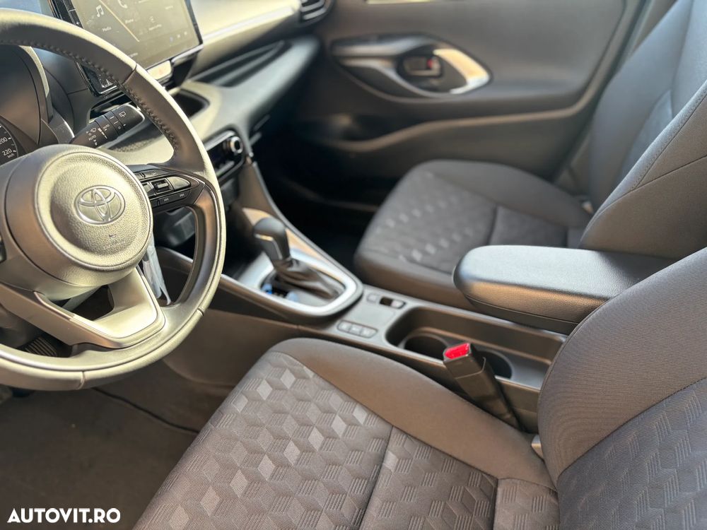 Toyota Yaris 1.5 VVT-i HSD Eco - 12