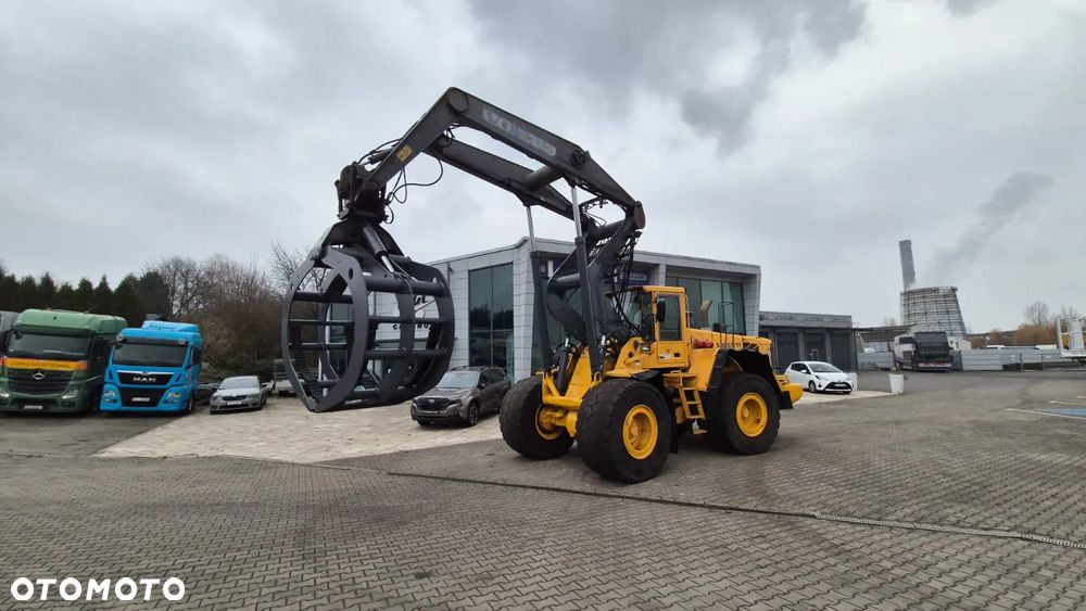 Volvo L 180E 4X4 / HEAVY DUTY / ŁADOWARKA KOŁOWA / CHWYTAK DO BALI I DREWNA / WIELE ZASTOSOWAŃ / OD PIERWSZEGO WŁAŚCICIELA / DOBRY STAN / MOŻLIWOŚĆ TRANSPORTU - 41