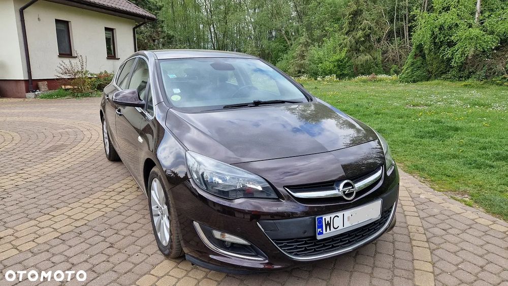 Opel Astra 1.7 CDTI Executive S&S - 10