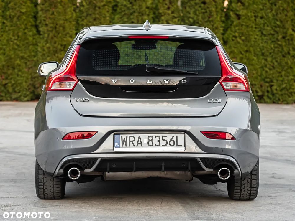 Volvo V40 D2 Drive-E R-Design Kinetic - 14