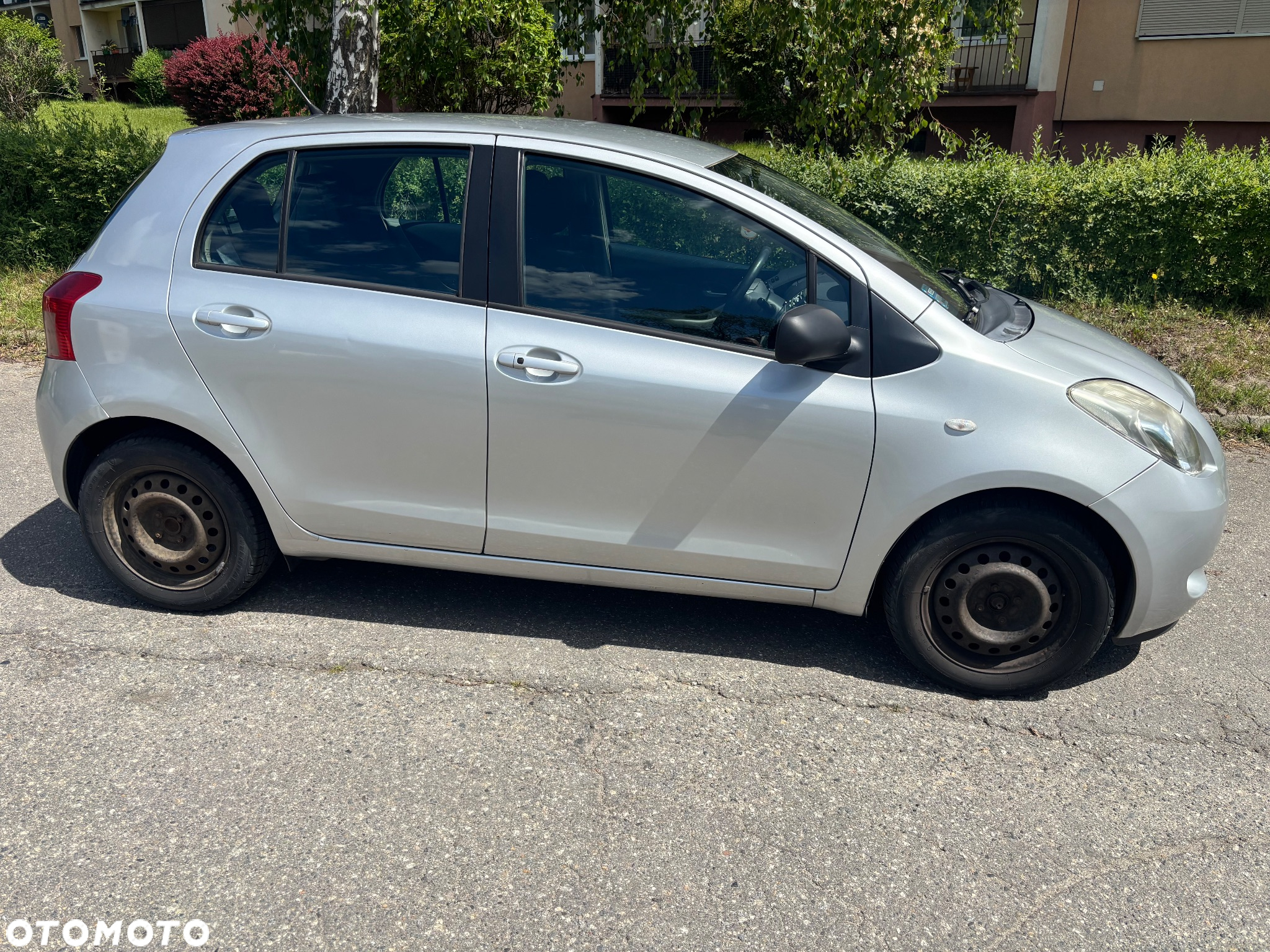 Toyota Yaris 1.3 - 2