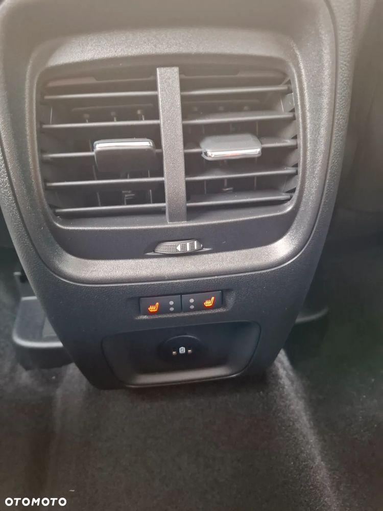 Ford Kuga - 27