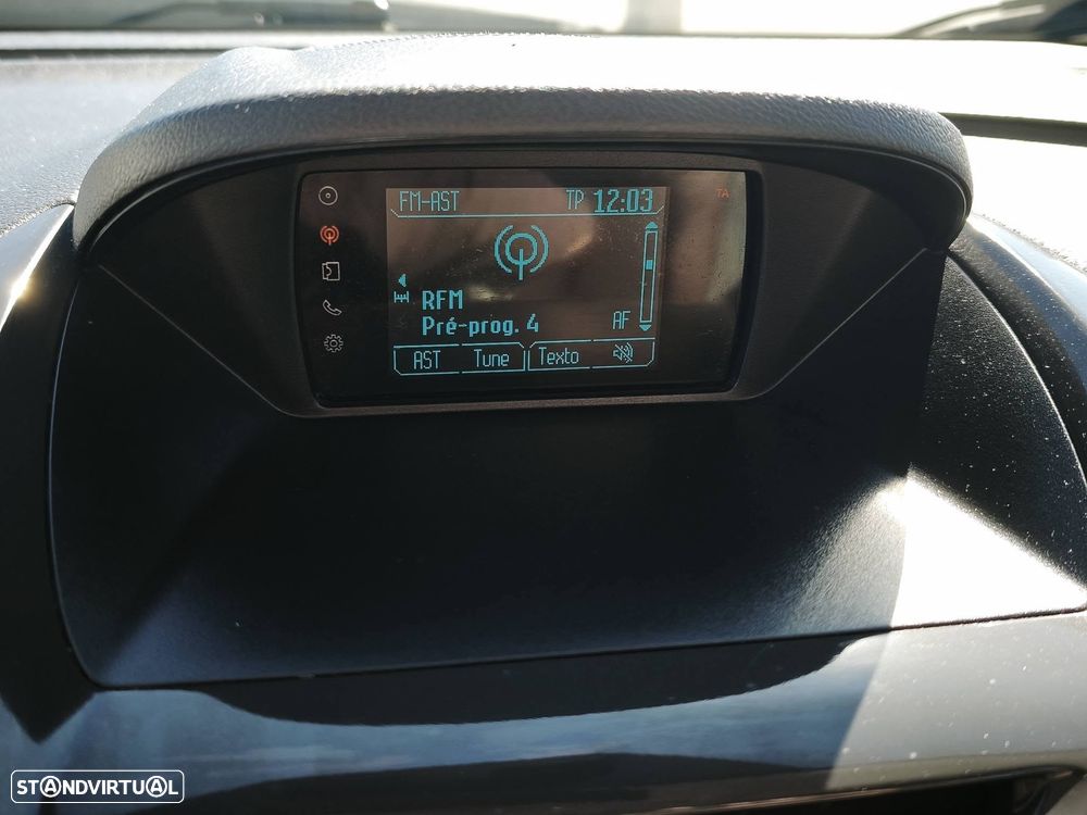 Ford Tourneo Courier 1.0 EcoBoost Titanium - 34
