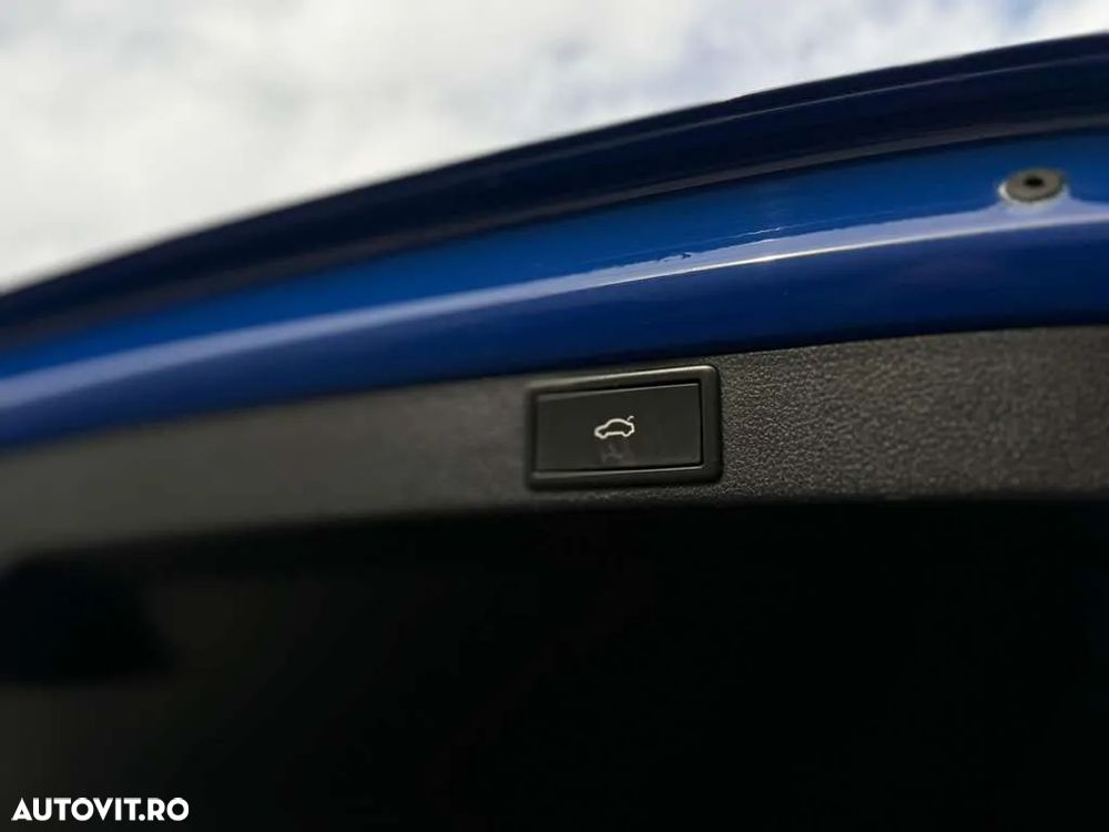 Skoda Octavia Combi 2.0 TDI Base - 31