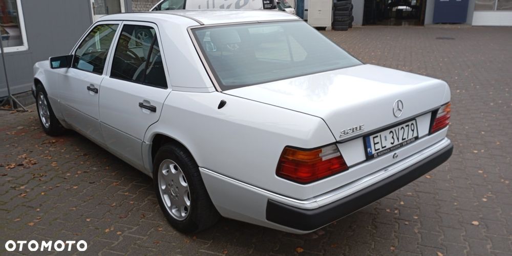 Mercedes-Benz W124 (1984-1993) - 4