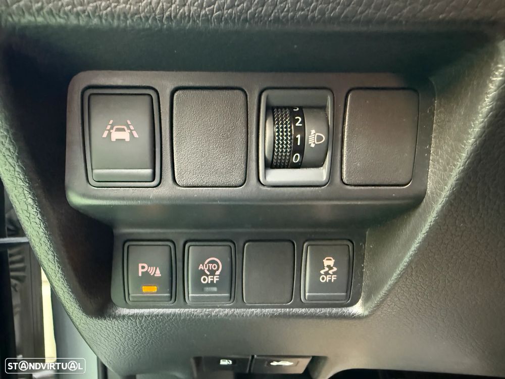Nissan Qashqai 1.5 dCi N-Connecta - 31