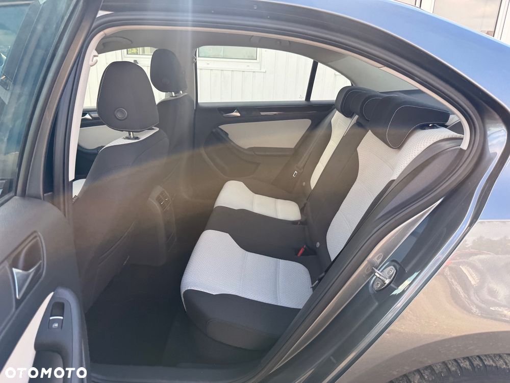 Volkswagen Jetta 2.0 TDI DPF BMT Comfortline - 18