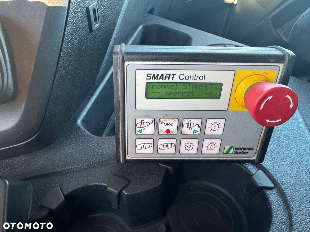 Mercedes-Benz AROCS - 22