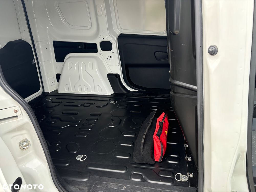 Fiat Doblo - 12