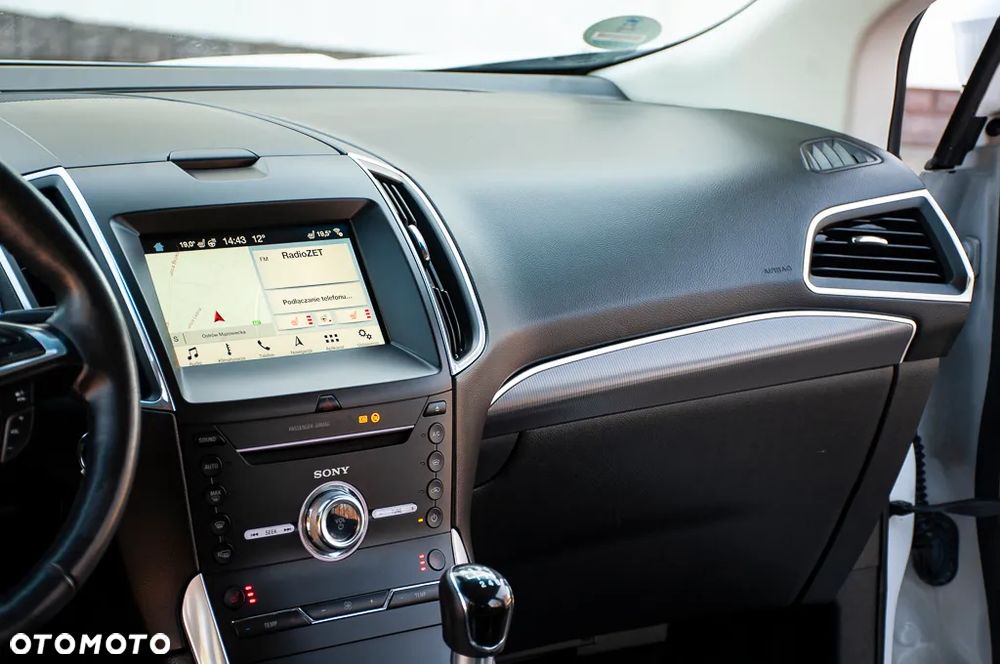 Ford Edge 2.0 TDCi 4x4 Titanium - 29