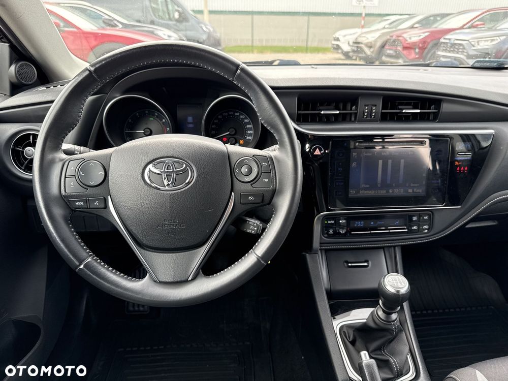 Toyota Auris 1.6 Comfort - 9