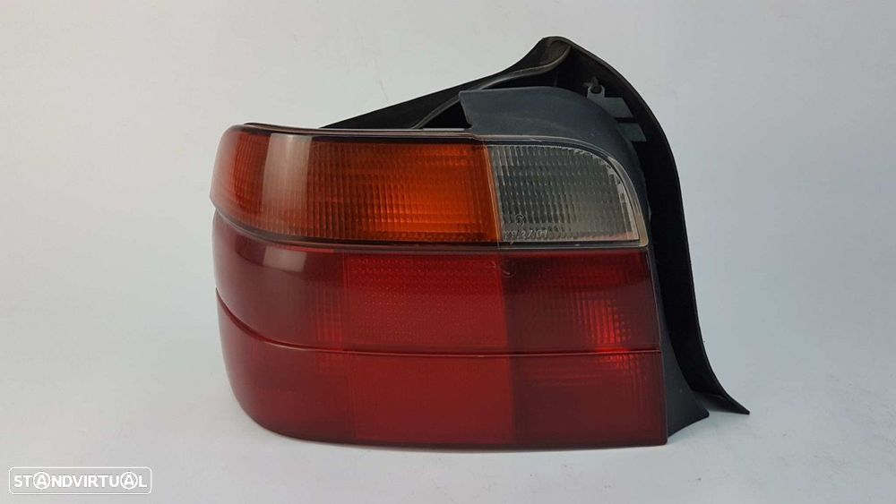 FAROLIM TRASEIRO ESQUERDO BMW SERIE 3 BERLINA (E36) 316I - 1